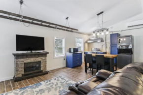Modern Cambridge Cottage Walk to Town, Waterfront